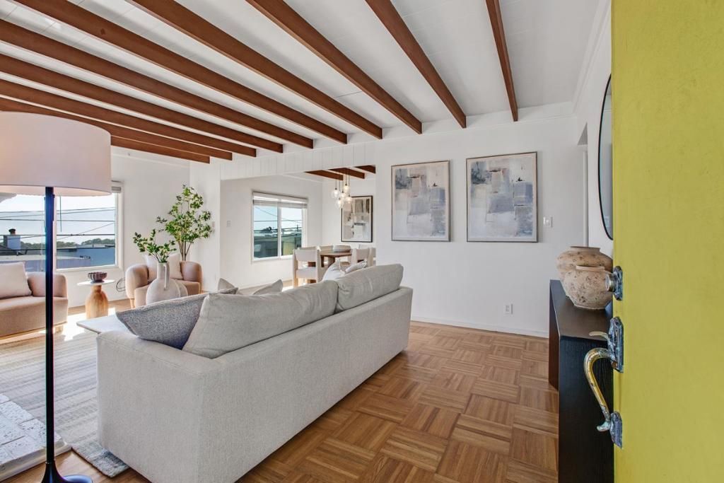 Image 2 of property listing at 1339 S Mayfair Avenue, Daly City, CA 94015