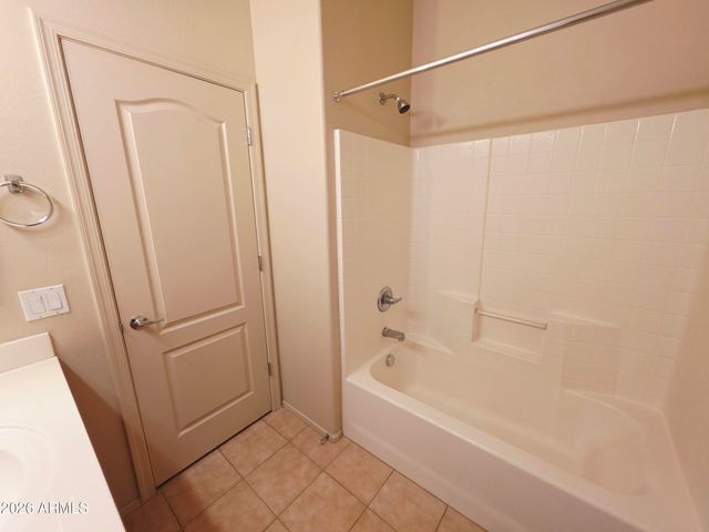 2727 N PRICE Road 35, Chandler, AZ 85224