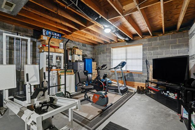 625 Mount View Dr, Tunnel Hill, GA 30755