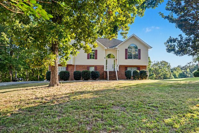 625 Mount View Dr, Tunnel Hill, GA 30755