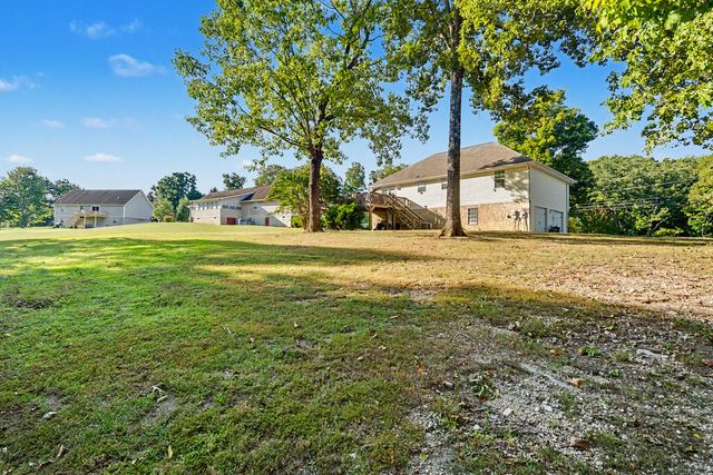 625 Mount View Dr, Tunnel Hill, GA 30755