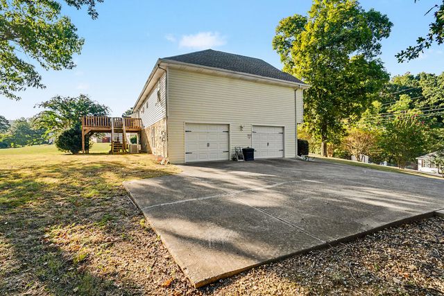 625 Mount View Dr, Tunnel Hill, GA 30755