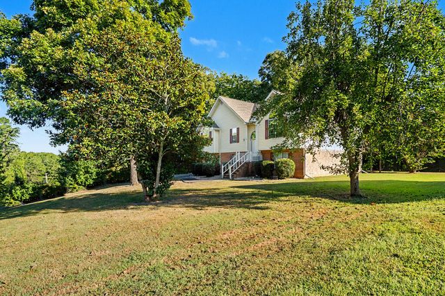 625 Mount View Dr, Tunnel Hill, GA 30755