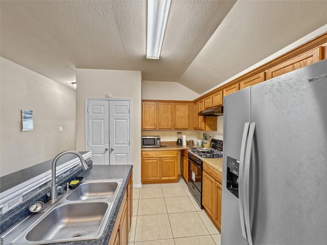 6614 Pine Tree Springs, Houston, TX 77049