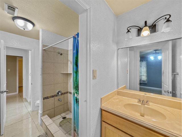 6614 Pine Tree Springs, Houston, TX 77049