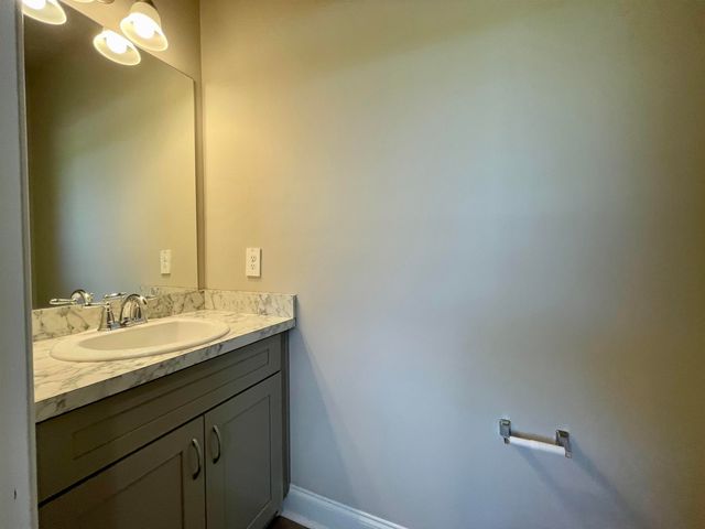 176 Country World Drive, Macon, GA 31211