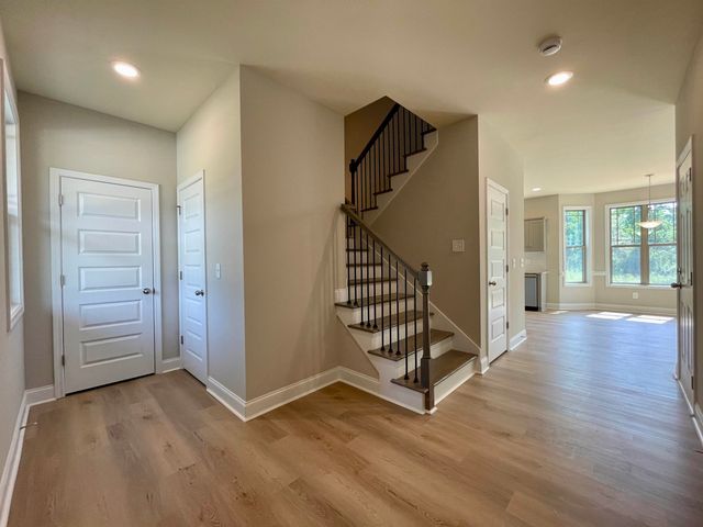 176 Country World Drive, Macon, GA 31211