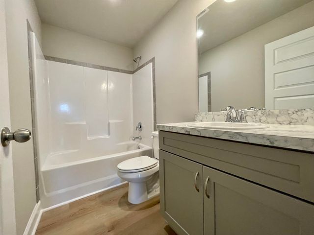 176 Country World Drive, Macon, GA 31211