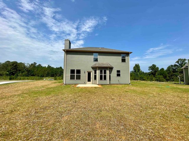 176 Country World Drive, Macon, GA 31211