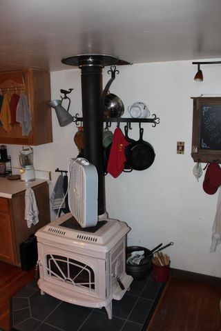 3961 Red Rock Road, Benbow, CA 95542