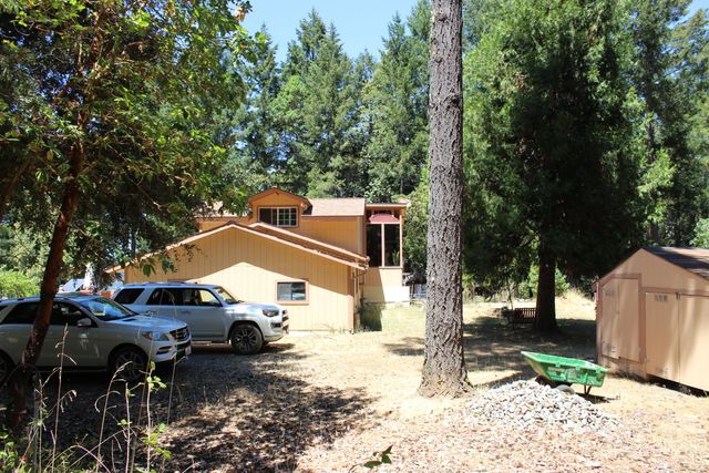 3961 Red Rock Road, Benbow, CA 95542