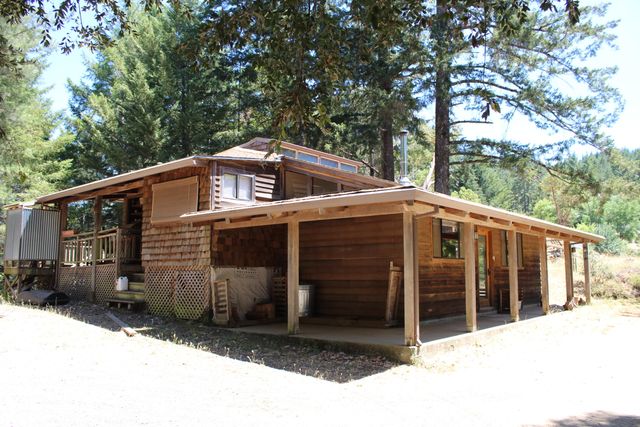 3961 Red Rock Road, Benbow, CA 95542