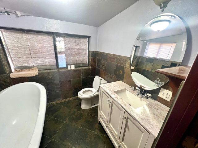 3961 Red Rock Road, Benbow, CA 95542