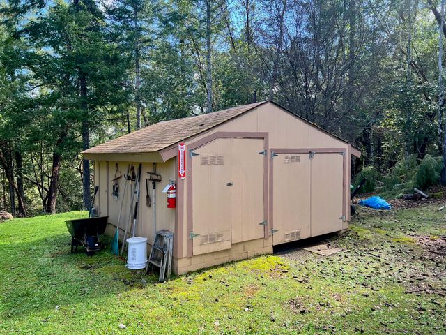 3961 Red Rock Road, Benbow, CA 95542