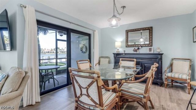 543 Seaview CT J1, Marco Island, FL 34145