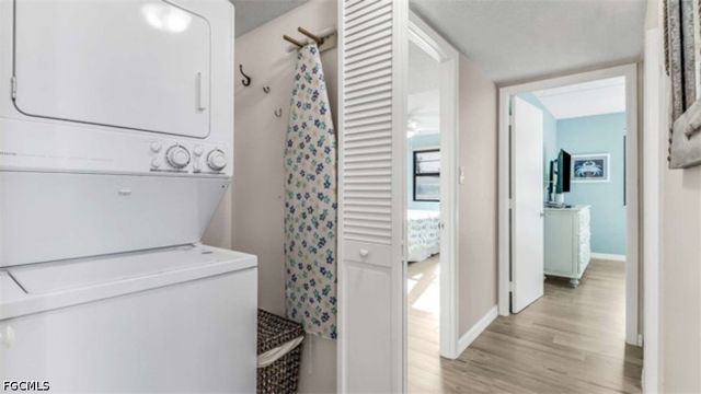 543 Seaview CT J1, Marco Island, FL 34145