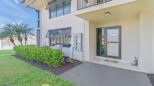 543 Seaview CT J1, Marco Island, FL 34145