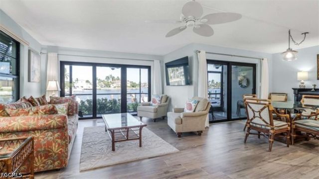 543 Seaview CT J1, Marco Island, FL 34145
