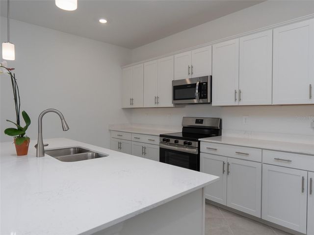 11470 BURGUNDY DRIVE, Venice, FL 34293