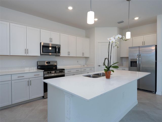 11470 BURGUNDY DRIVE, Venice, FL 34293