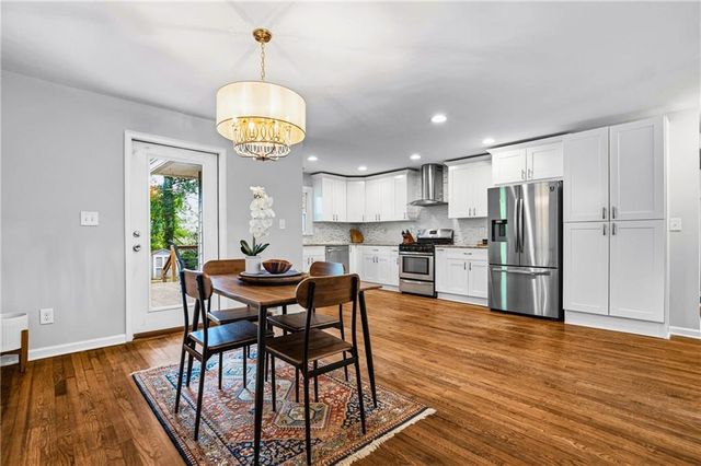 2670 Woodridge Drive, Decatur, GA 30033
