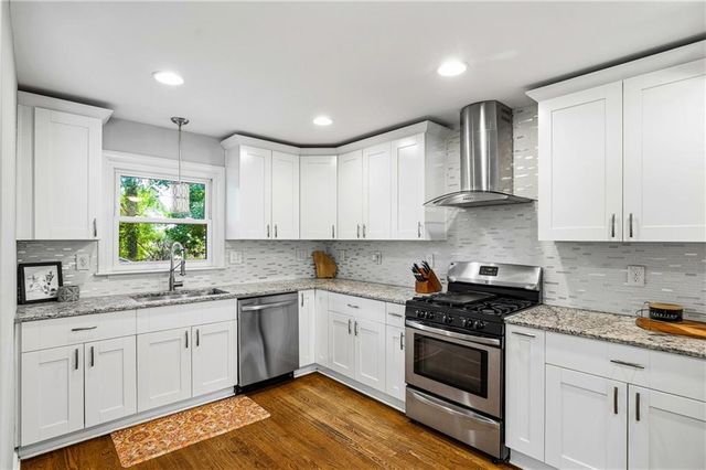 2670 Woodridge Drive, Decatur, GA 30033