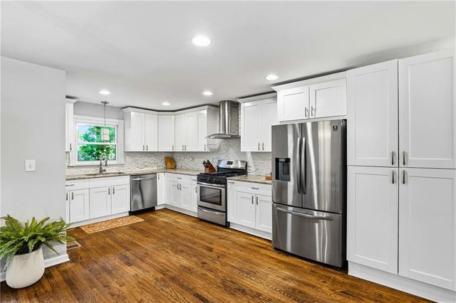2670 Woodridge Drive, Decatur, GA 30033