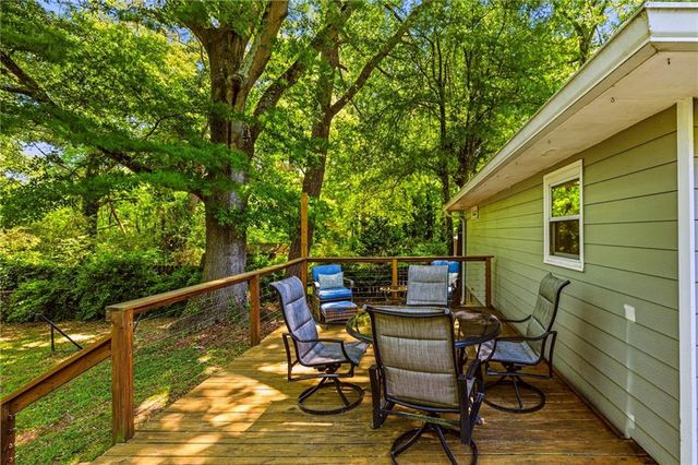 2670 Woodridge Drive, Decatur, GA 30033