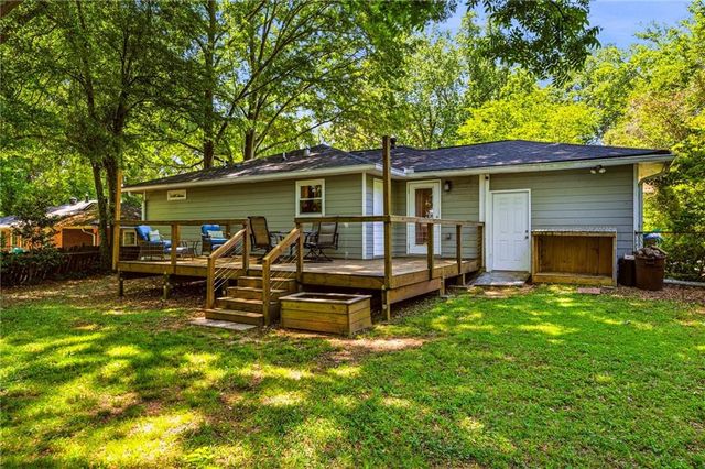 2670 Woodridge Drive, Decatur, GA 30033