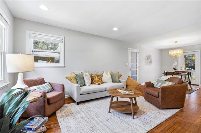 2670 Woodridge Drive, Decatur, GA 30033