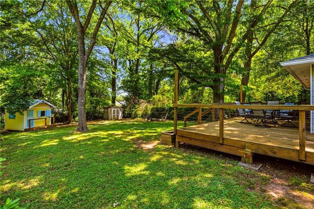 2670 Woodridge Drive, Decatur, GA 30033