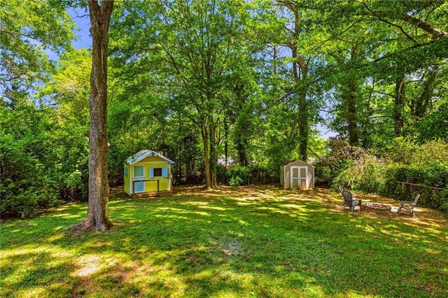 2670 Woodridge Drive, Decatur, GA 30033