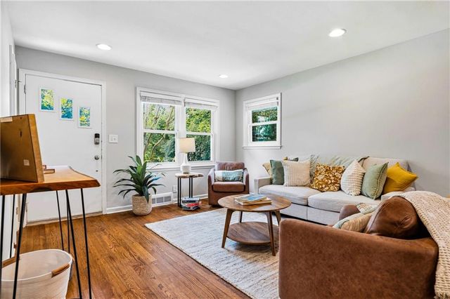 2670 Woodridge Drive, Decatur, GA 30033