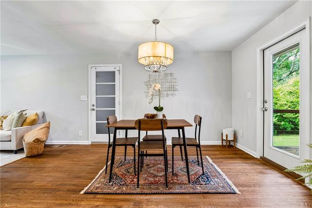 2670 Woodridge Drive, Decatur, GA 30033