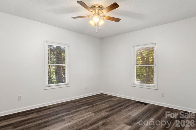 609 S Oak Street, Gastonia, NC 28054