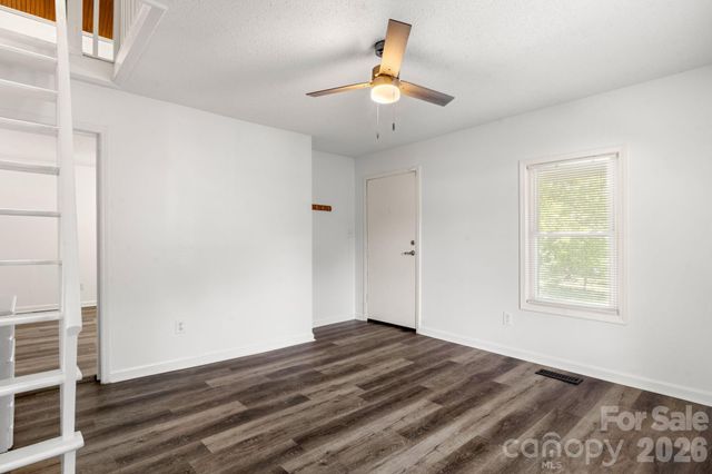 609 S Oak Street, Gastonia, NC 28054