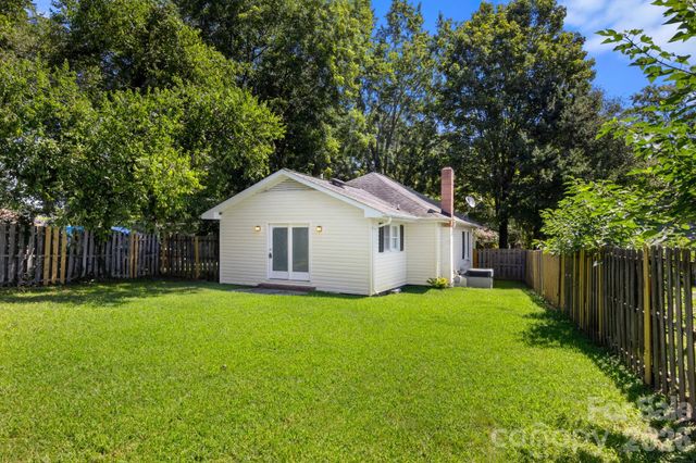 609 S Oak Street, Gastonia, NC 28054