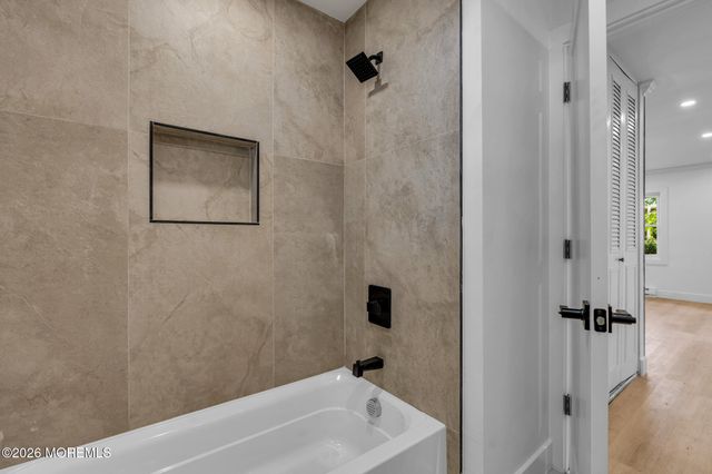 522A Thornbury Court, Lakewood, NJ 08701