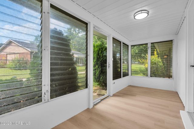 522A Thornbury Court, Lakewood, NJ 08701