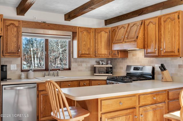 1172 Dell Street, Toms River, NJ 08755
