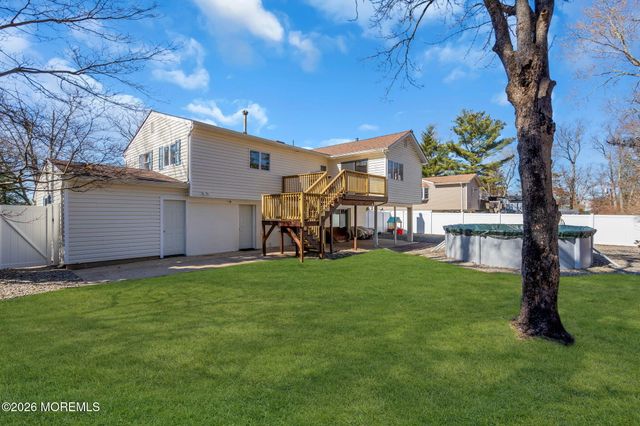 1172 Dell Street, Toms River, NJ 08755