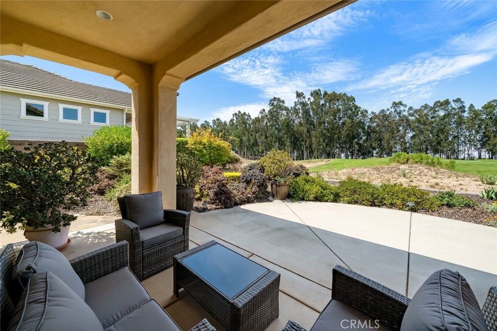 Image 13 of property listing at 1978 Eucalyptus, Nipomo, CA 93444