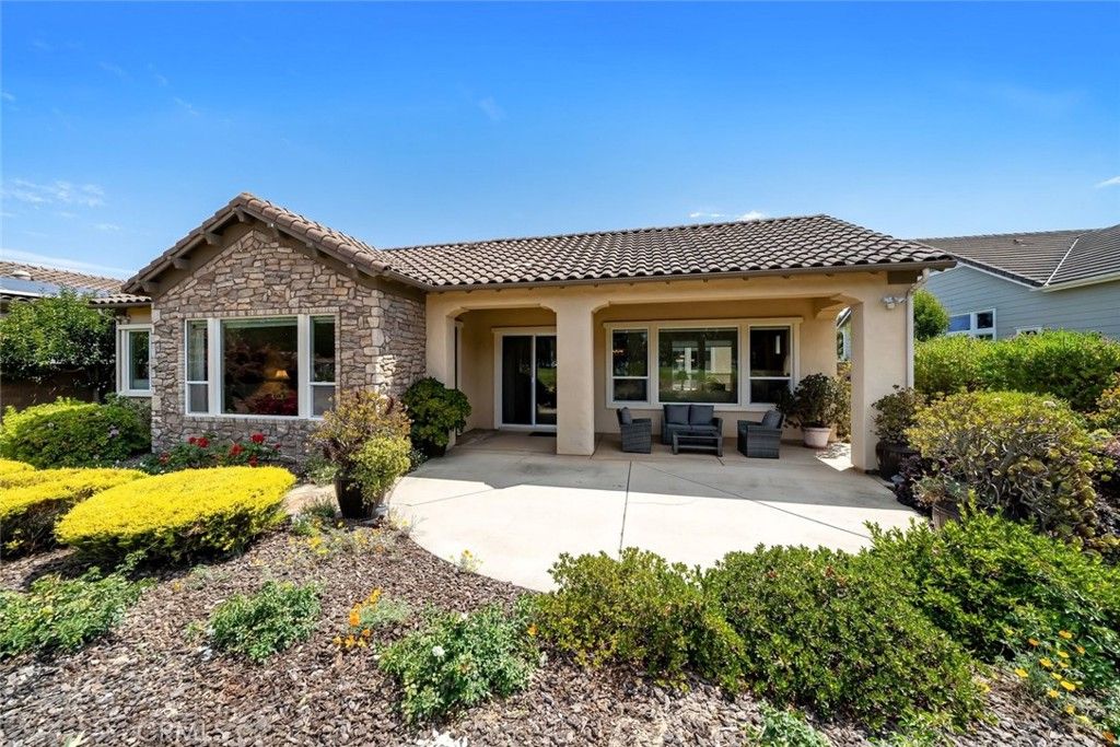 Image 15 of property listing at 1978 Eucalyptus, Nipomo, CA 93444