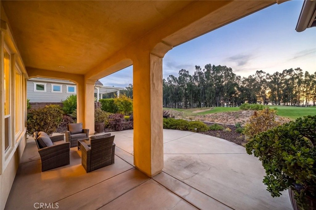 Image 3 of property listing at 1978 Eucalyptus, Nipomo, CA 93444