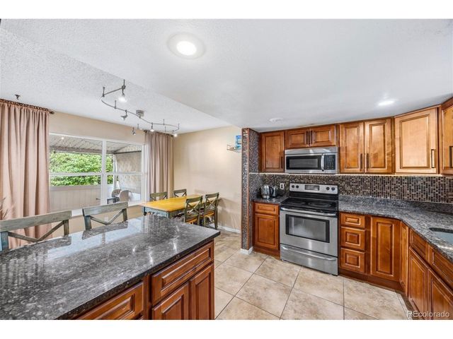 2496 S Vaughn Way D, Aurora, CO 80014