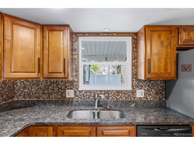 2496 S Vaughn Way D, Aurora, CO 80014