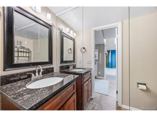 2496 S Vaughn Way D, Aurora, CO 80014