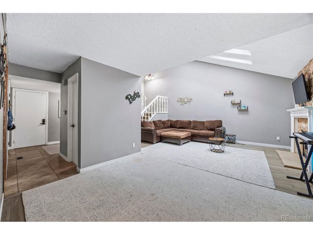 2496 S Vaughn Way D, Aurora, CO 80014