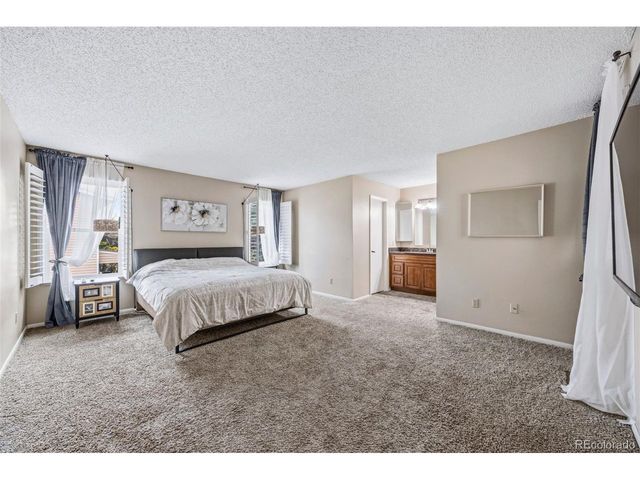 2496 S Vaughn Way D, Aurora, CO 80014