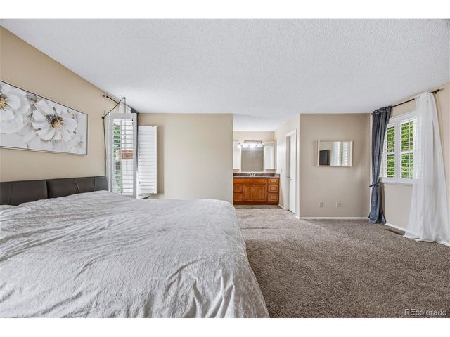 2496 S Vaughn Way D, Aurora, CO 80014